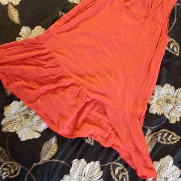 Red floral embroidered dress - Picture 4 of 4